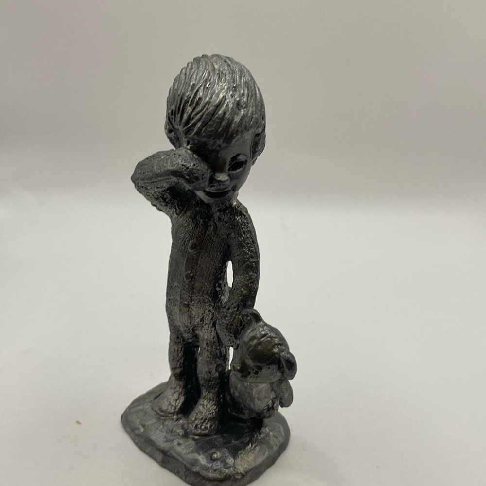 Vintage Michael Ricker pewter sleepy boy with teddy bear 4” figure
